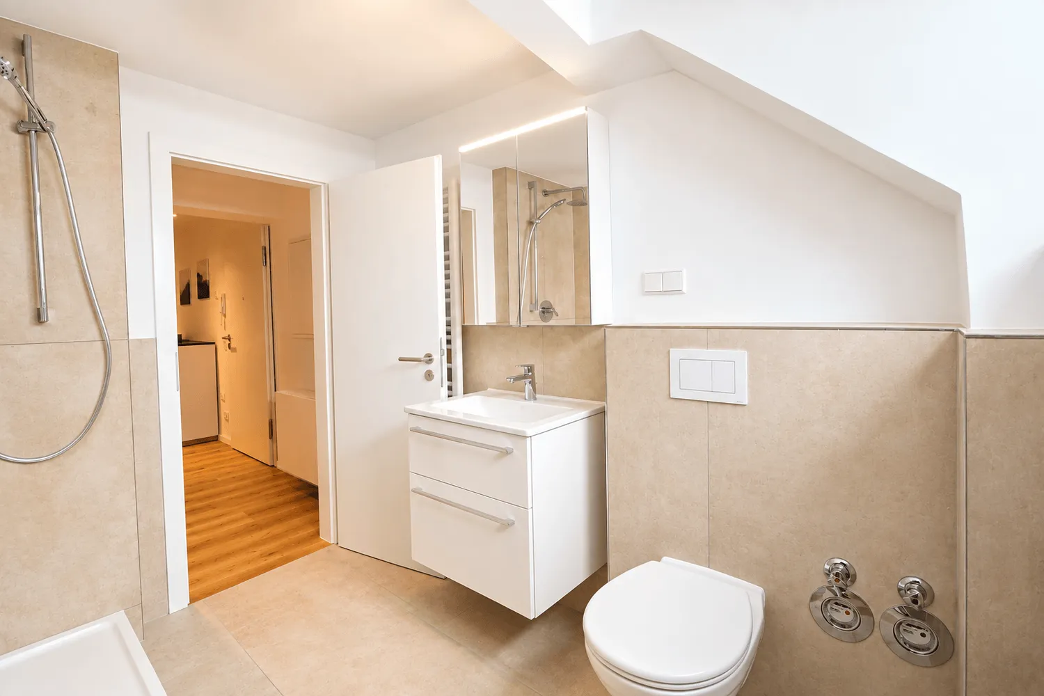 Shared room with 20 m² in Frankfurt am Main – Photo 6