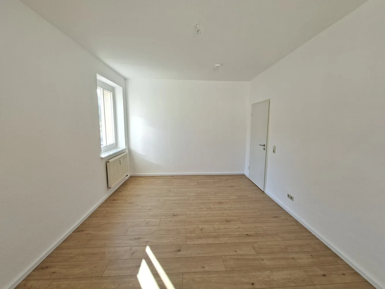 2 room apartment with 66 m² in Zeitz – Photo 4