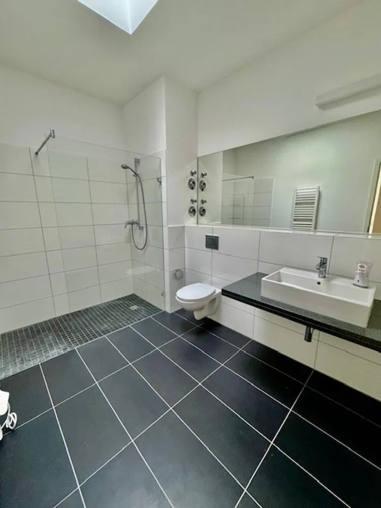 2 Zimmer Wohnung mit 64 m² in Berlin – Bild 6