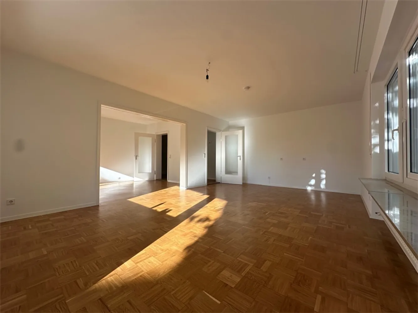 4 Zimmer Wohnung mit 131 m² in Stuttgart – Bild 1