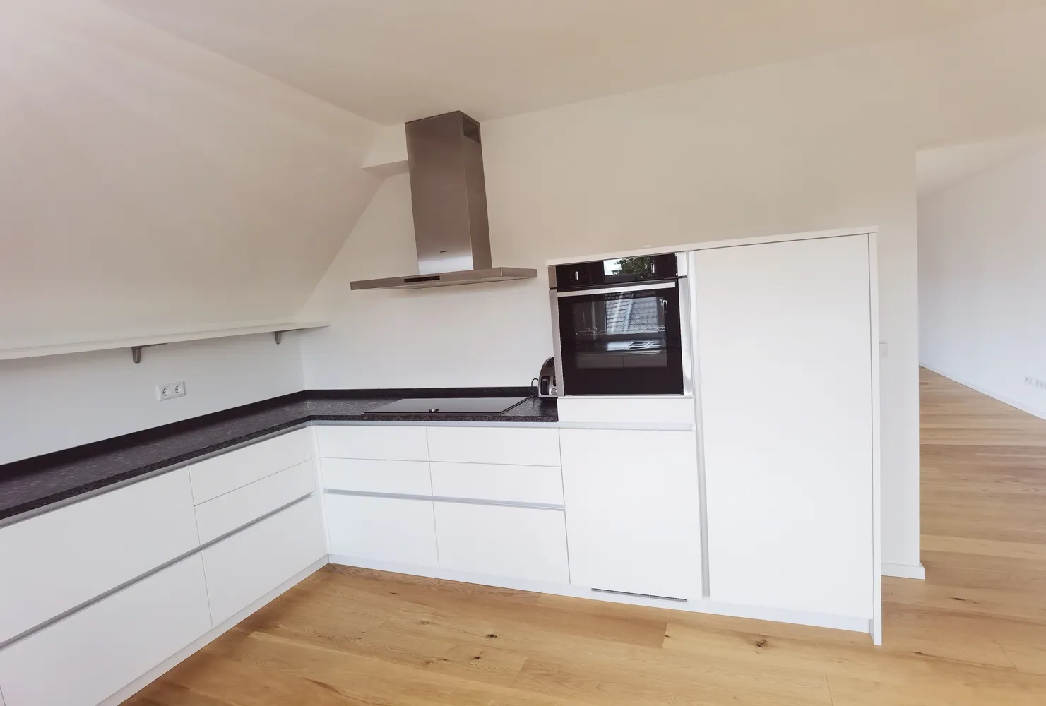 3 Zimmer Wohnung mit 170 m² in Düsseldorf – Bild 1