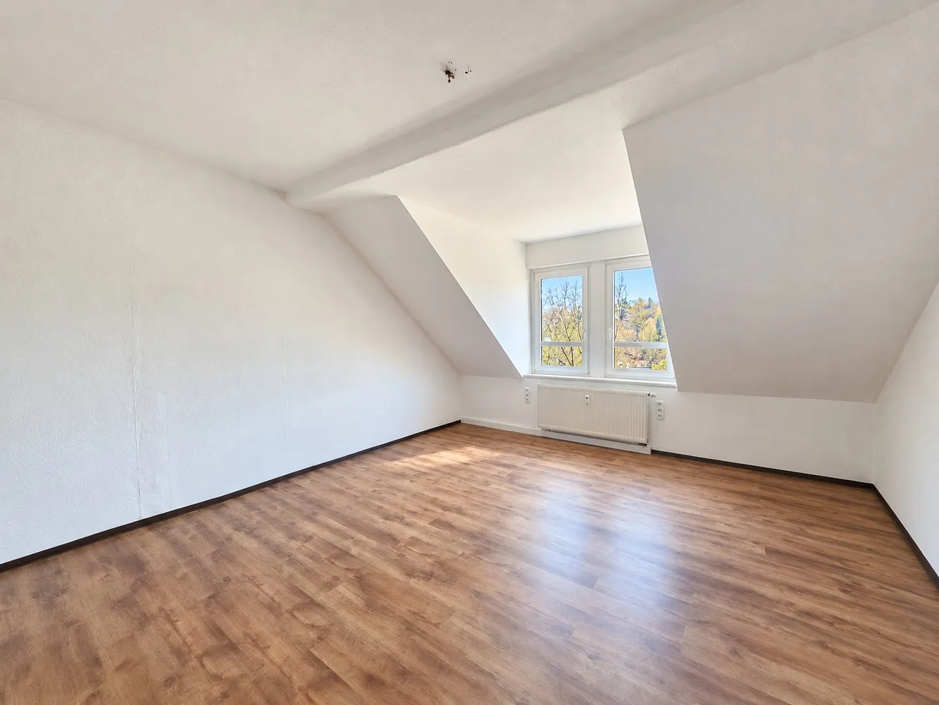 5 Zimmer Wohnung mit 132 m² in Annaberg-Buchholz – Bild 2
