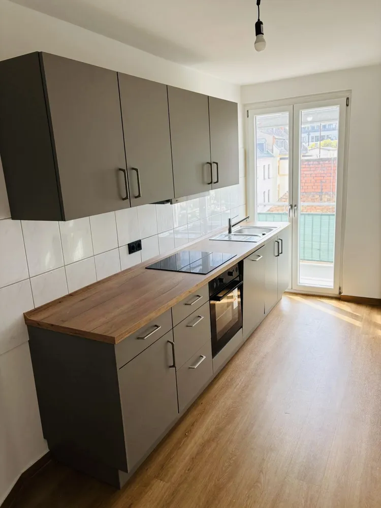 4 Zimmer Wohnung mit 84 m² in Wiesbaden – Bild 2