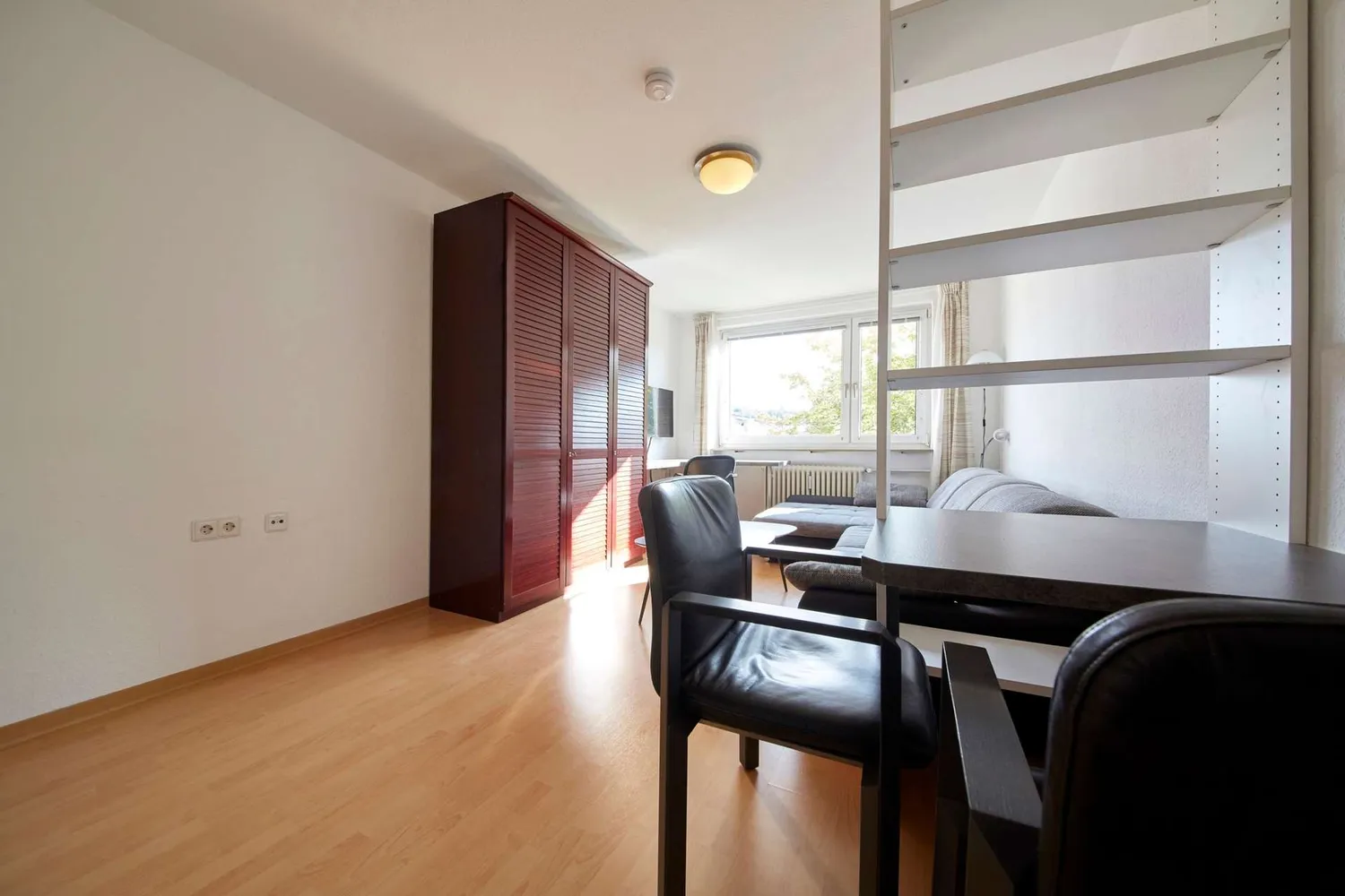 1 Zimmer Wohnung mit 29 m² in Stuttgart – Bild 2