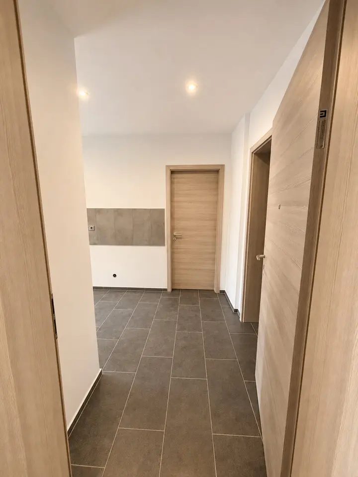 4 Zimmer Wohnung mit 60 m² in Bitterfeld-Wolfen – Bild 2