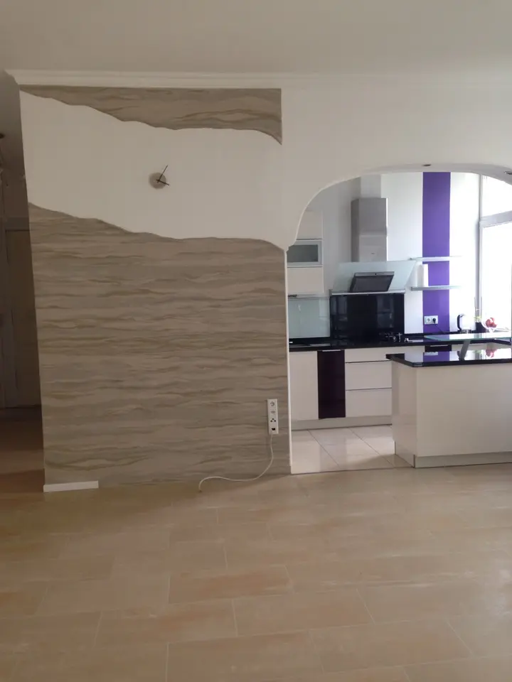 2 Zimmer Wohnung mit 121 m² in Berlin – Bild 3