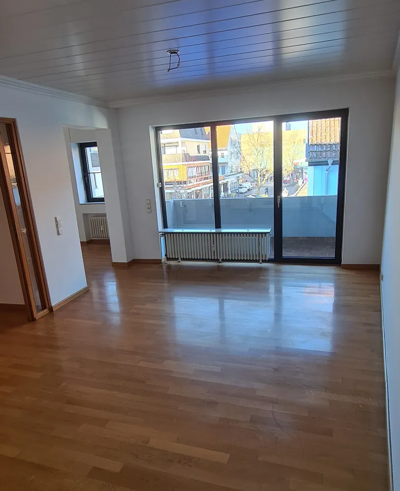 3 Zimmer Wohnung mit 90 m² in Homburg – Bild 4