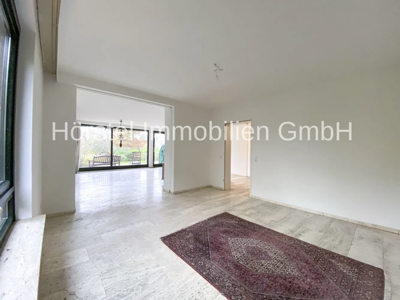 5 Zimmer Wohnung mit 206 m² in Hamburg – Bild 10
