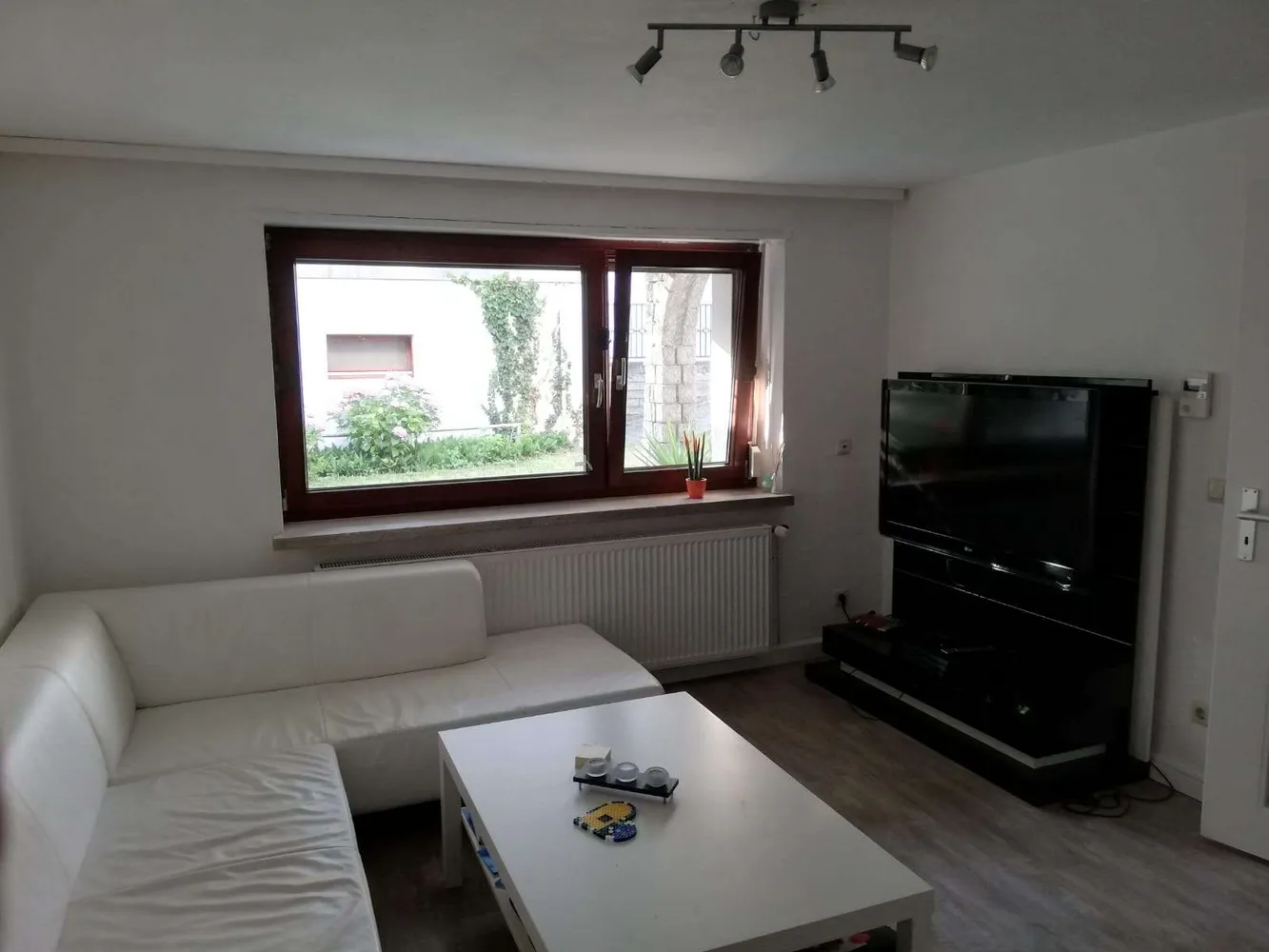 2 Zimmer Wohnung mit 33 m² in Karlsruhe – Bild 11