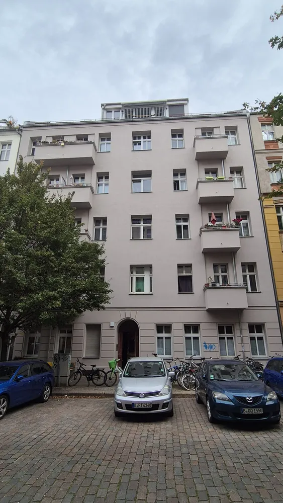 2 room apartment with 73 m² in Berlin – Photo 1