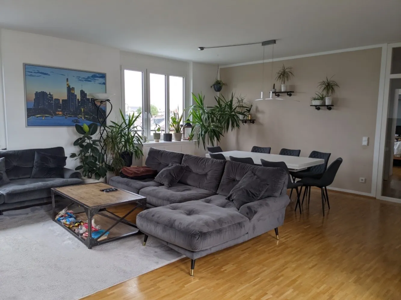 4 Zimmer Wohnung mit 130 m² in Frankfurt am Main – Bild 2