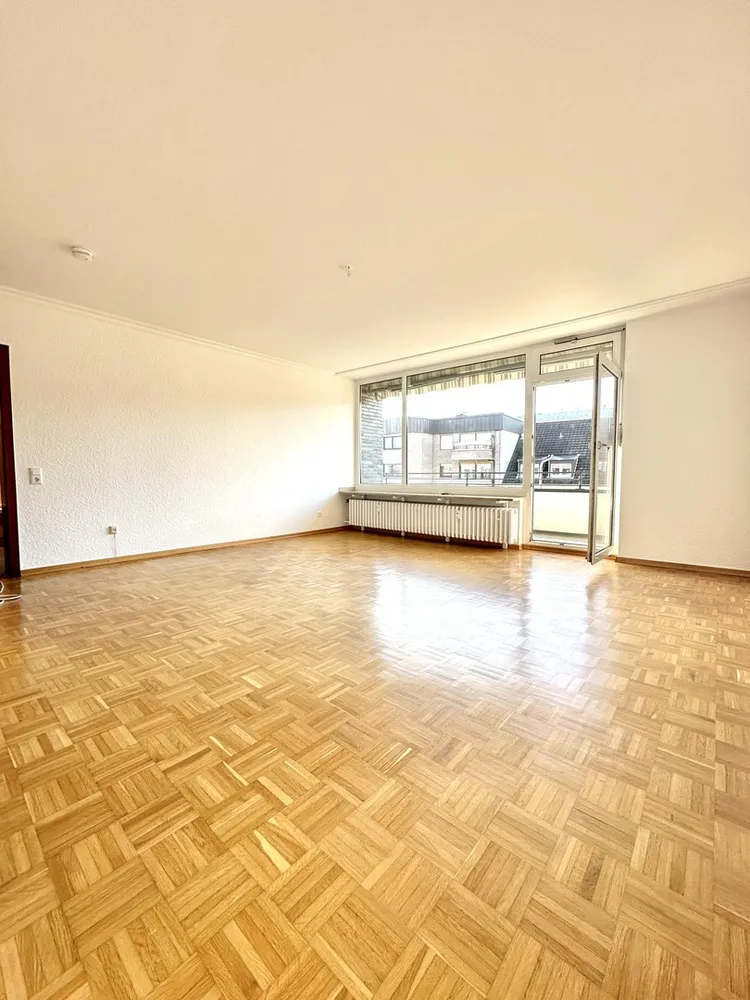 3 Zimmer Wohnung mit 93 m² in Düsseldorf – Bild 3