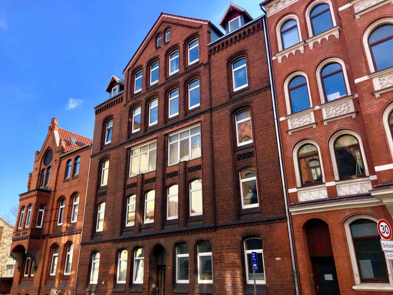 3 Zimmer Wohnung mit 93 m² in Hannover – Bild 1