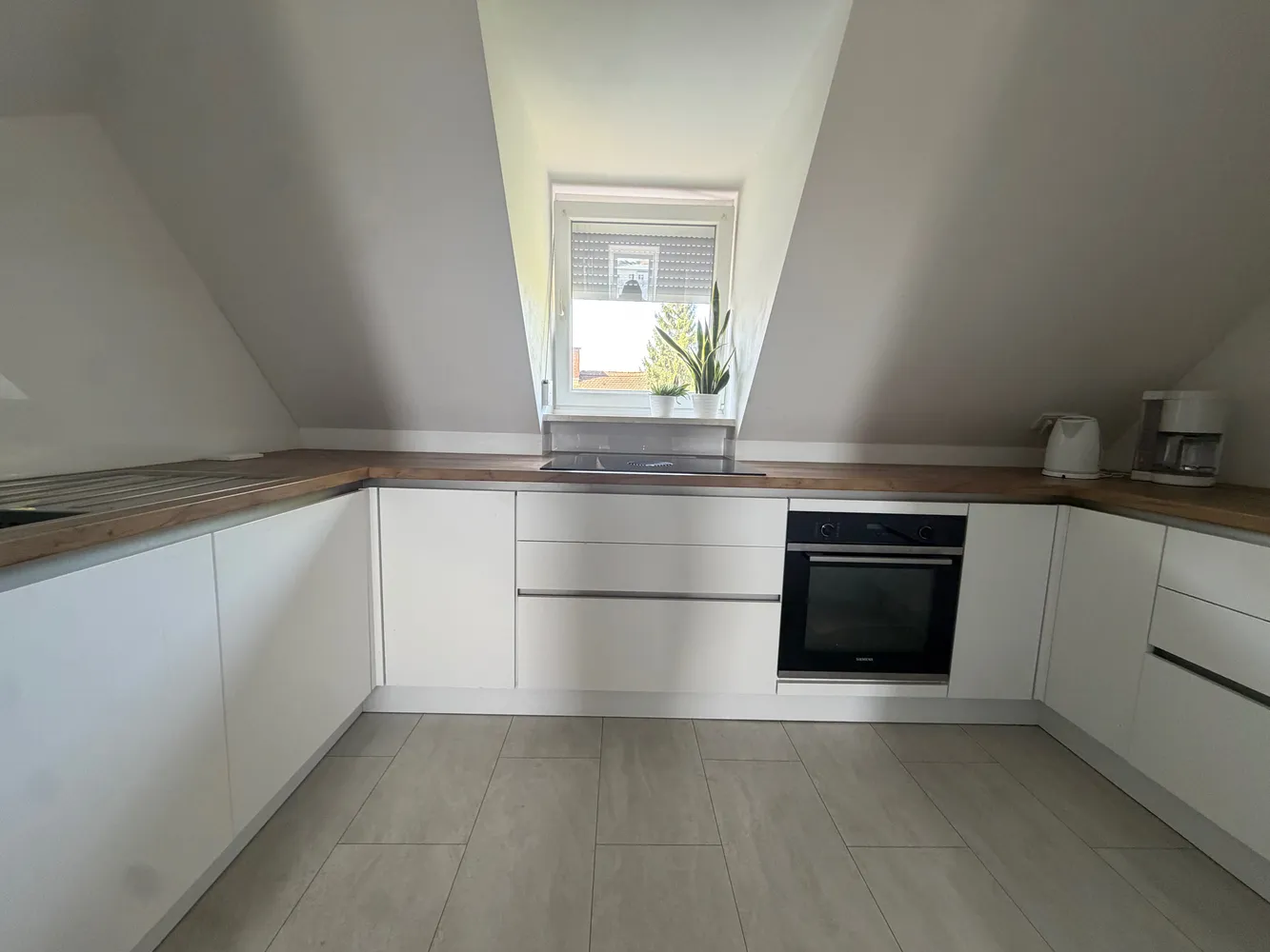 3 Zimmer Wohnung mit 98 m² in Augsburg – Bild 2