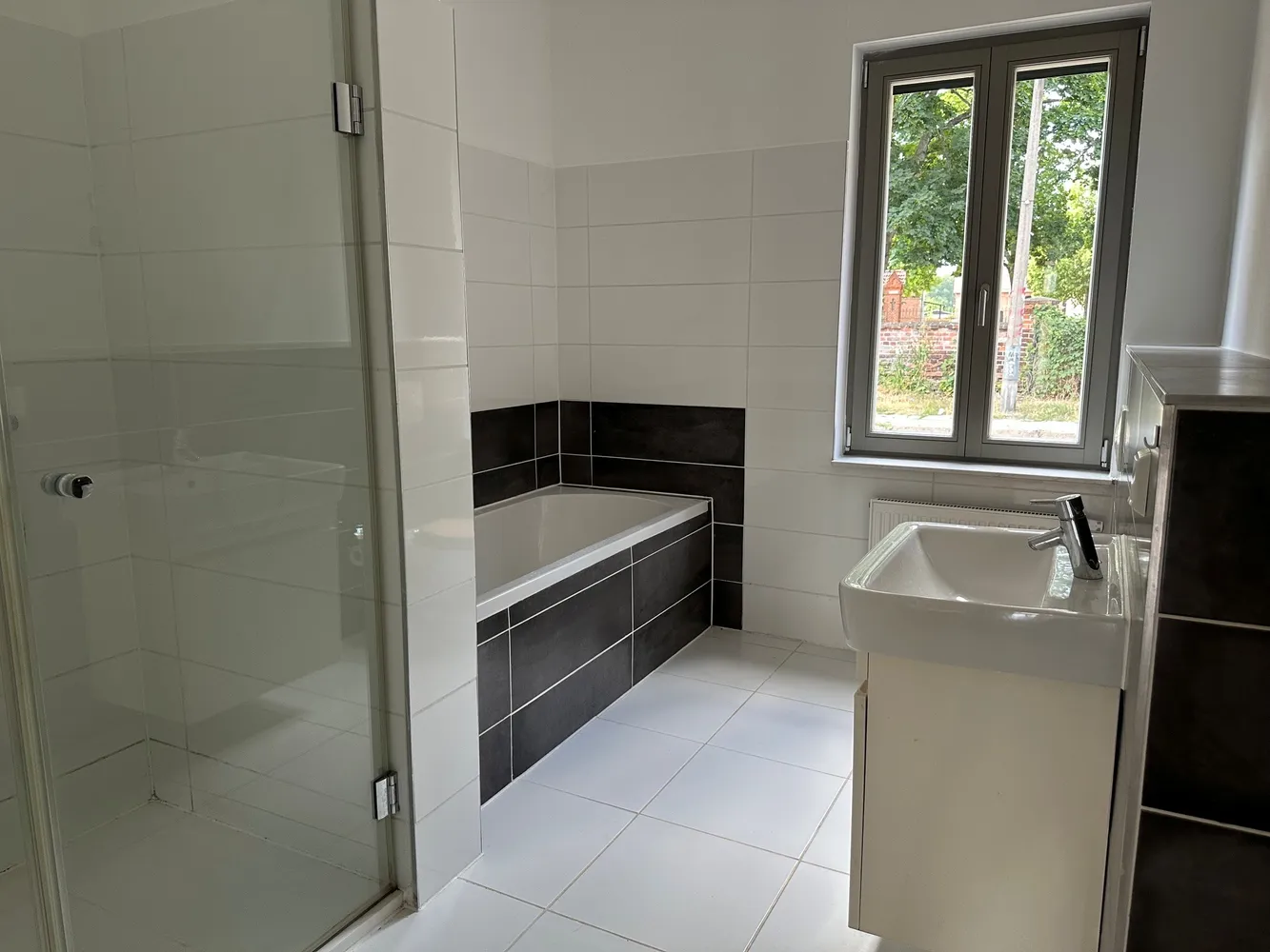 2 Zimmer Wohnung mit 81 m² in Berlin – Bild 12