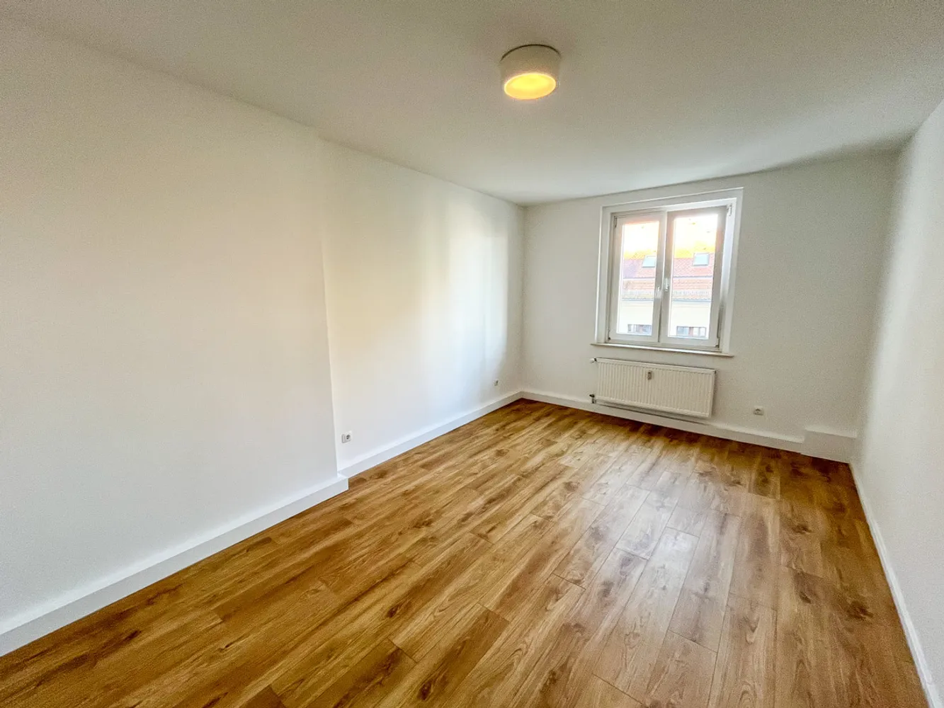 2 Zimmer Wohnung mit 65 m² in Dresden – Bild 3