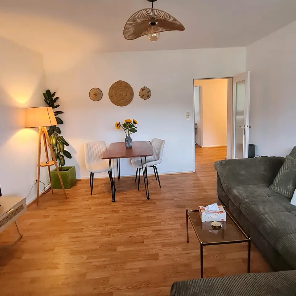 WG-Zimmer mit 78 m² in Frankfurt am Main – Bild 2