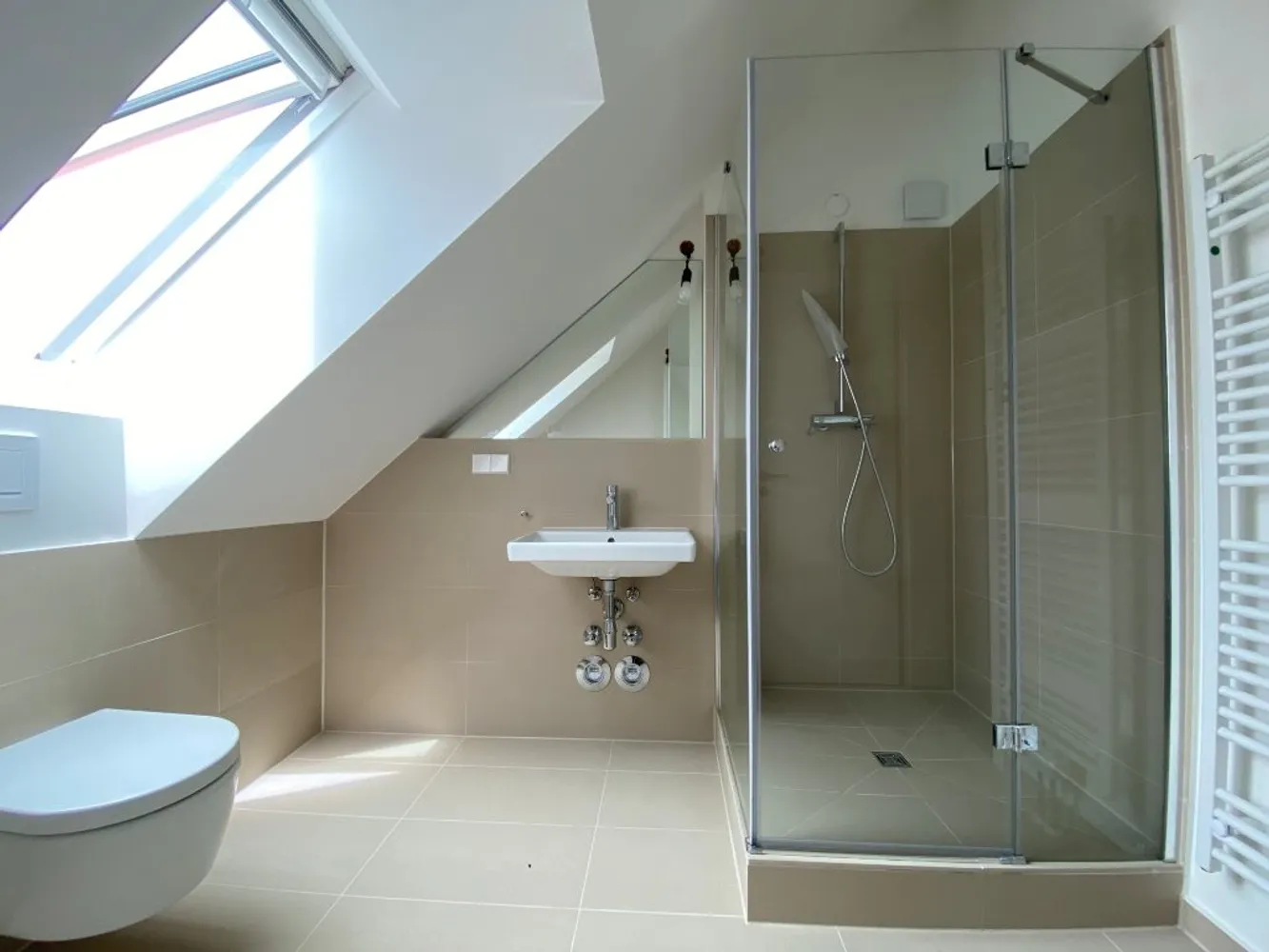 2 room apartment with 64 m² in Berlin – Photo 1