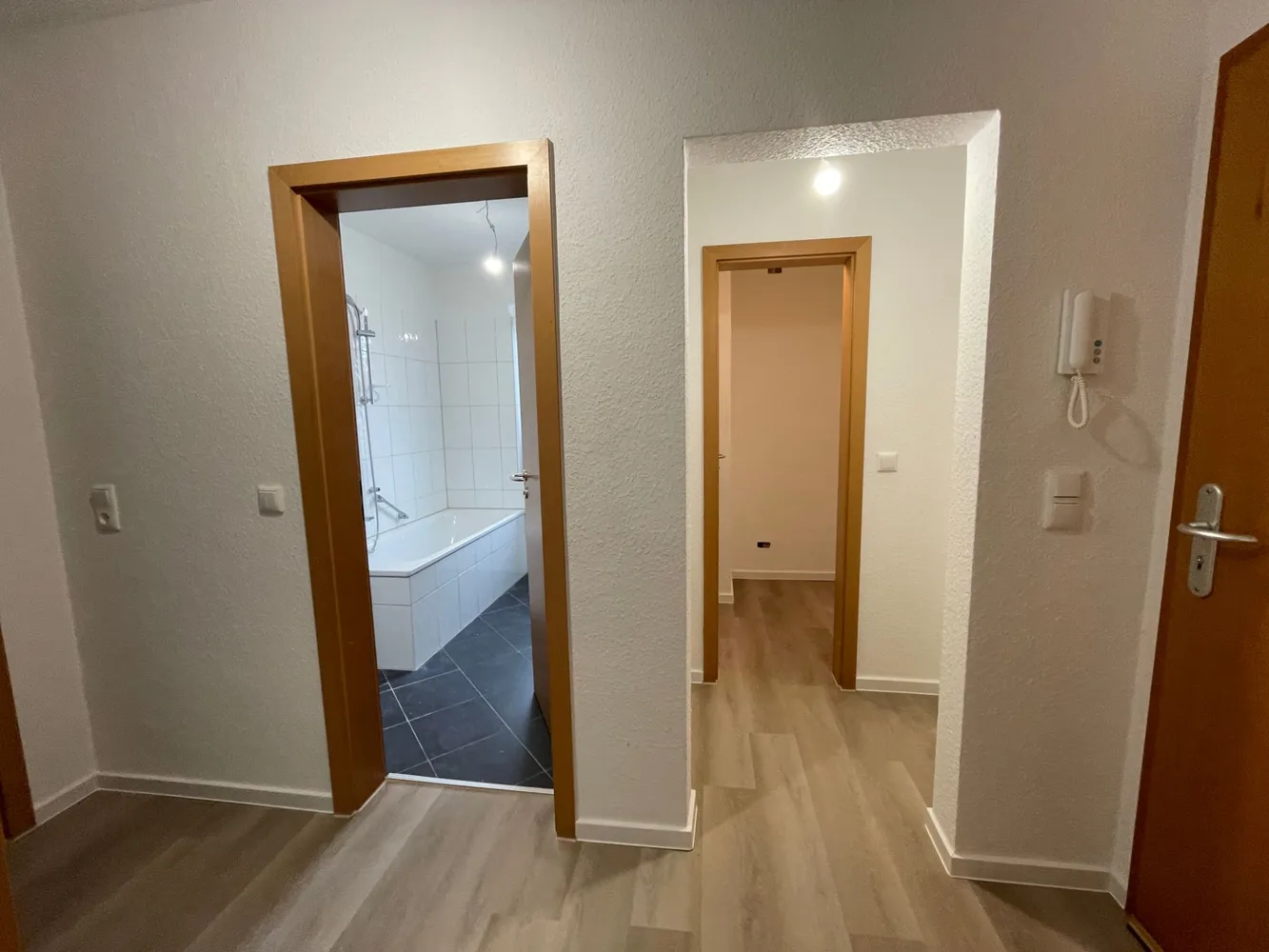2 Zimmer Wohnung mit 58 m² in Duisburg – Bild 5
