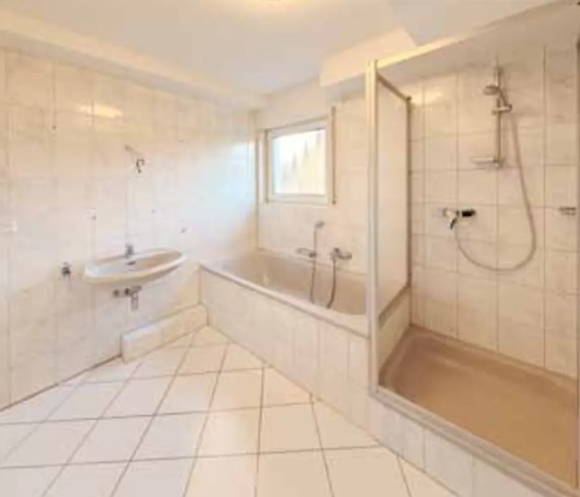 3 Zimmer Wohnung mit 90 m² in Köln – Bild 8