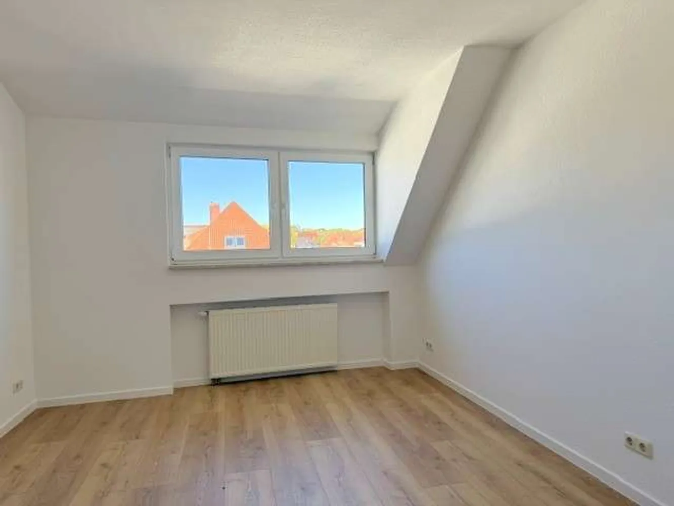 3 Zimmer Wohnung mit 88 m² in Güstrow – Bild 2
