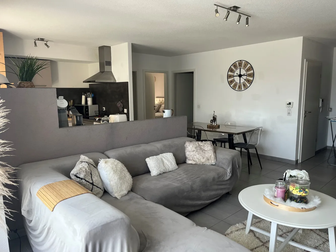 3 Zimmer Wohnung mit 75 m² in Saarbrücken – Bild 2