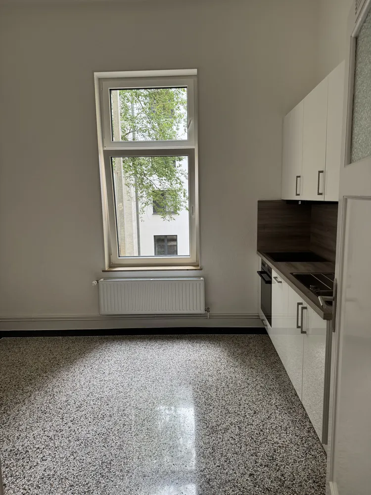 4 Zimmer Wohnung mit 113 m² in Hannover – Bild 2