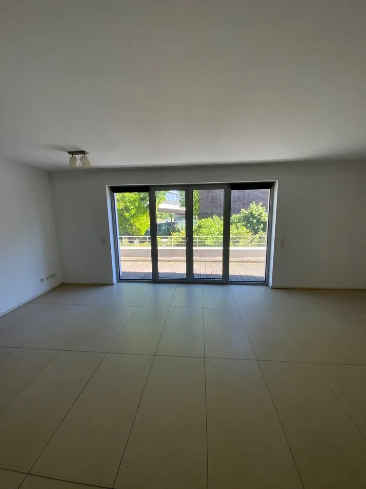 2 Zimmer Wohnung mit 92 m² in Düsseldorf – Bild 1