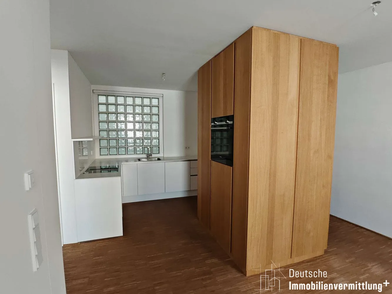 2 Zimmer Wohnung mit 65 m² in München – Bild 4