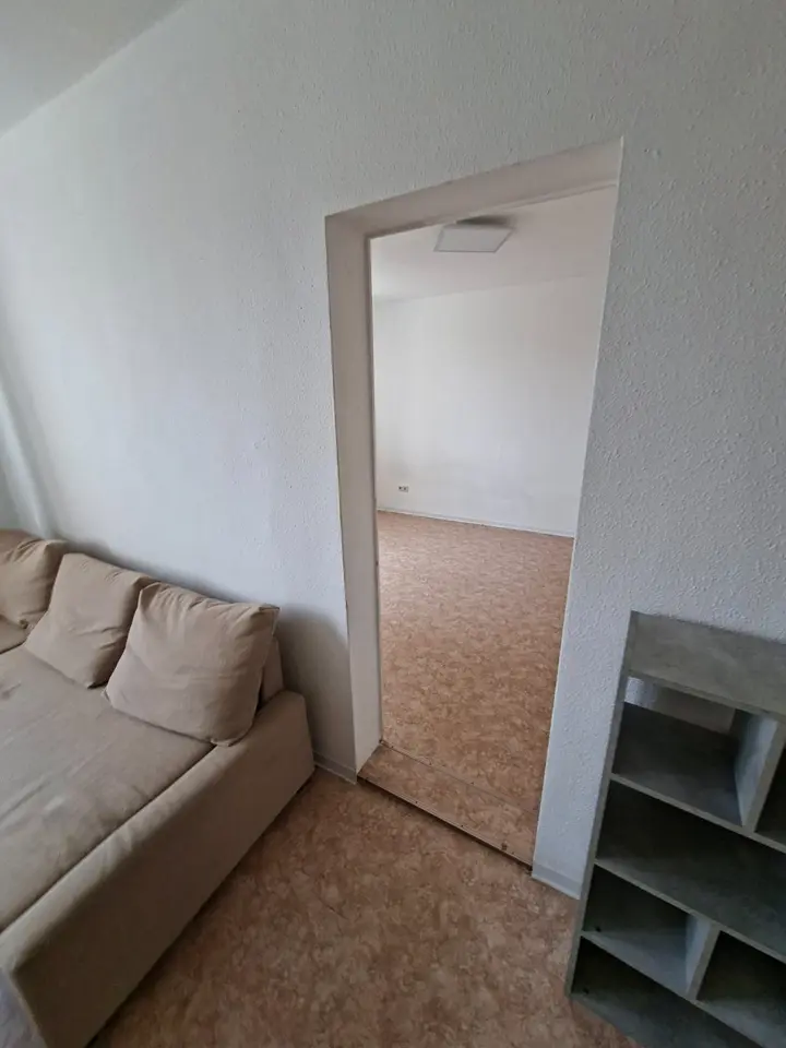 2 Zimmer Wohnung mit 47 m² in Crimmitschau – Bild 3