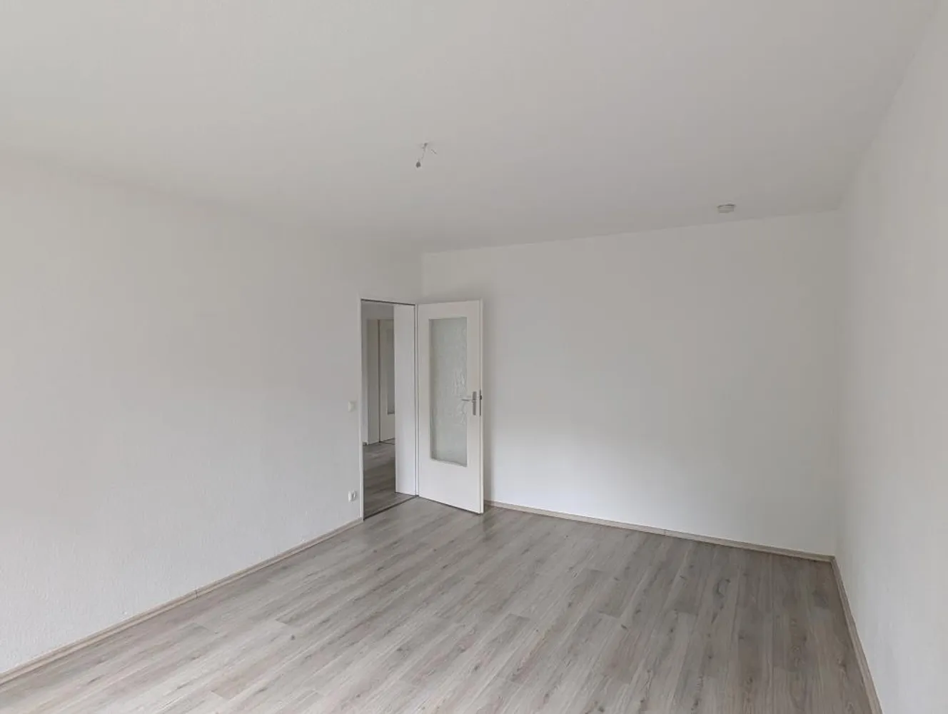 3 room apartment with 72 m² in Duisburg – Photo 6