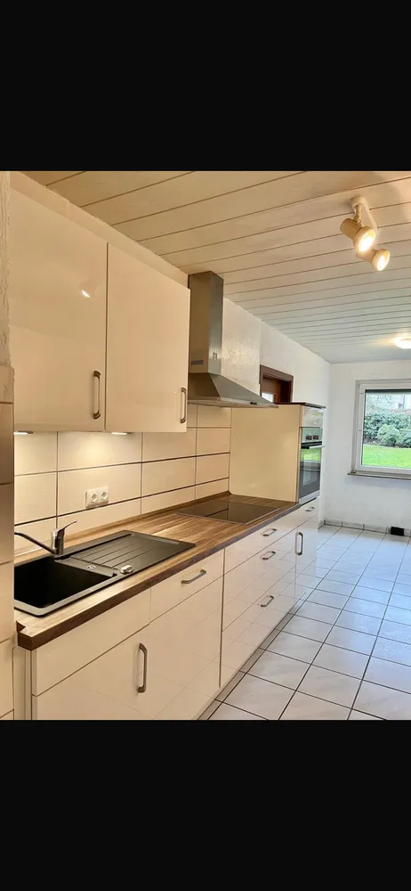 4 Zimmer Wohnung mit 100 m² in Essen – Bild 2