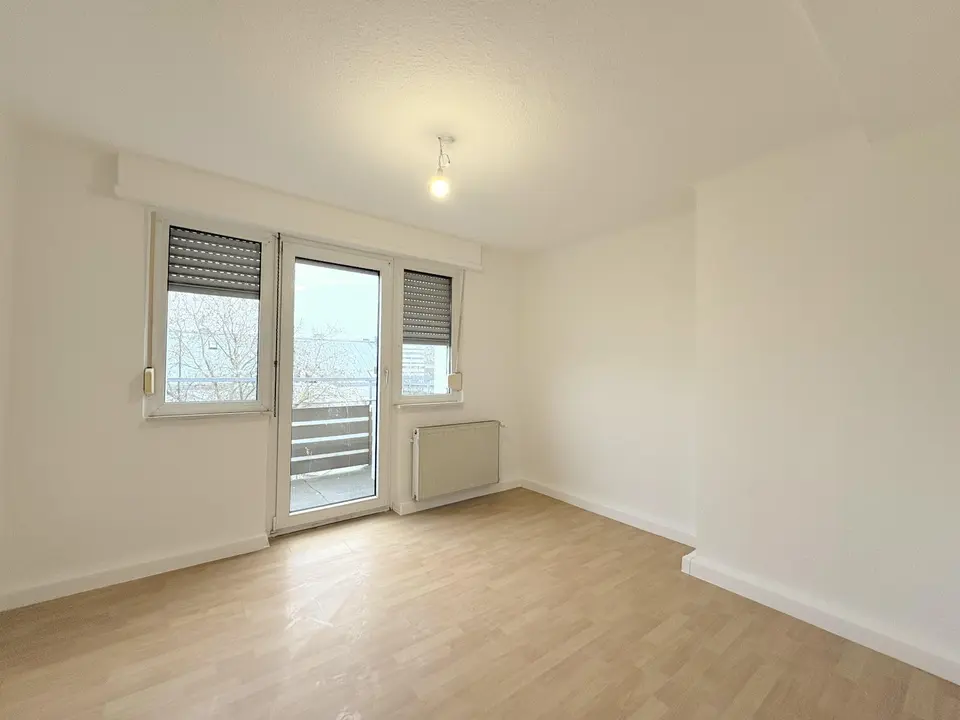 4 Zimmer Wohnung mit 116 m² in Saarbrücken – Bild 1