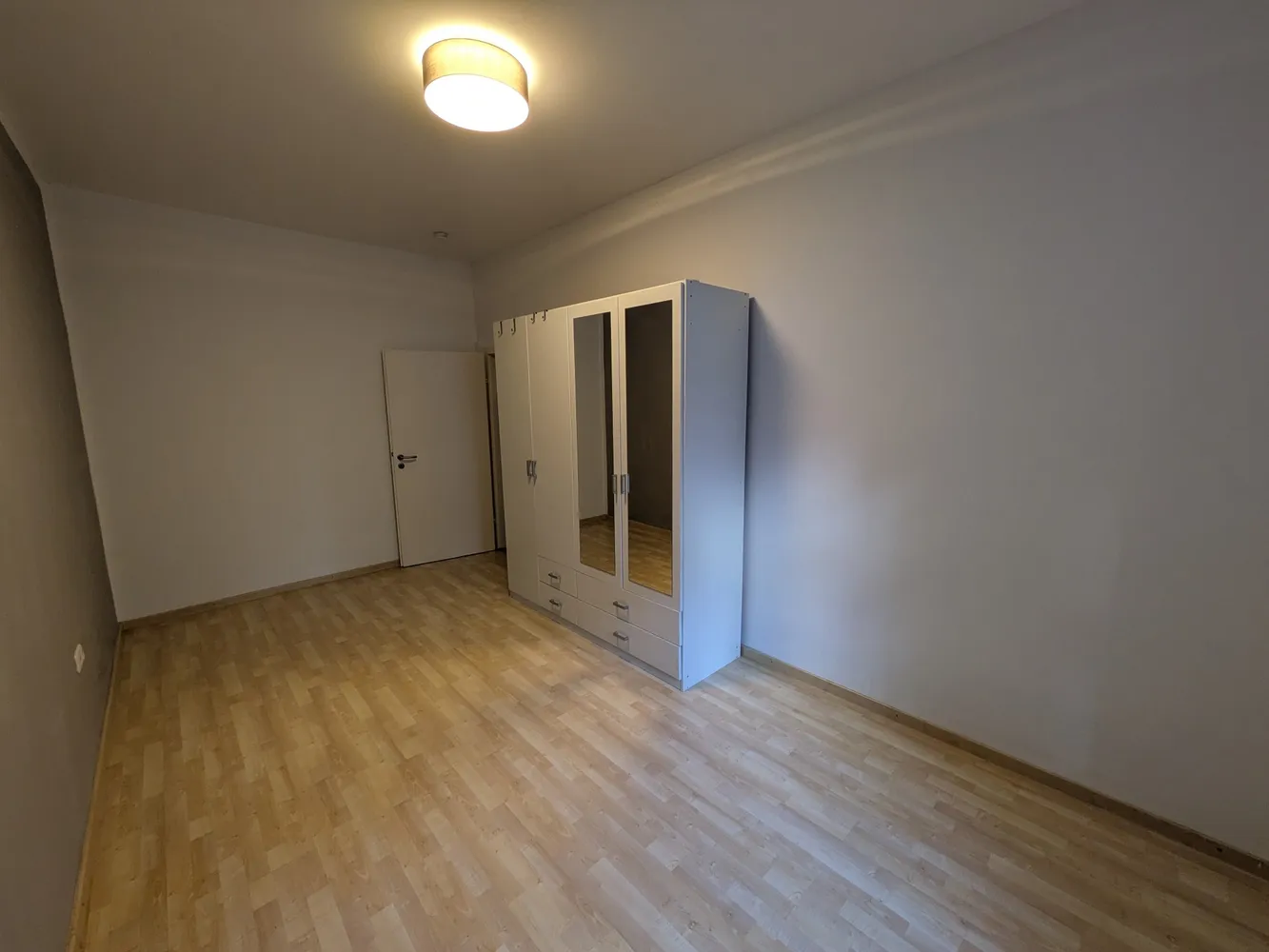 2 Zimmer Wohnung mit 67 m² in München – Bild 3