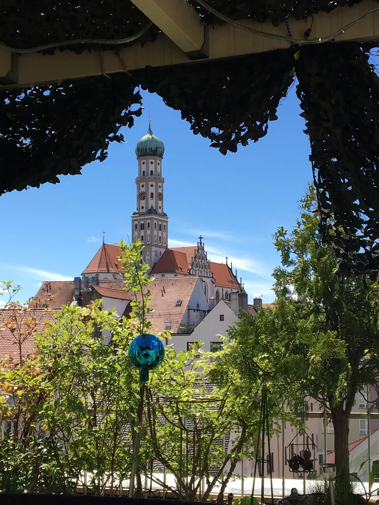 2 Zimmer Wohnung mit 70 m² in Augsburg – Bild 2