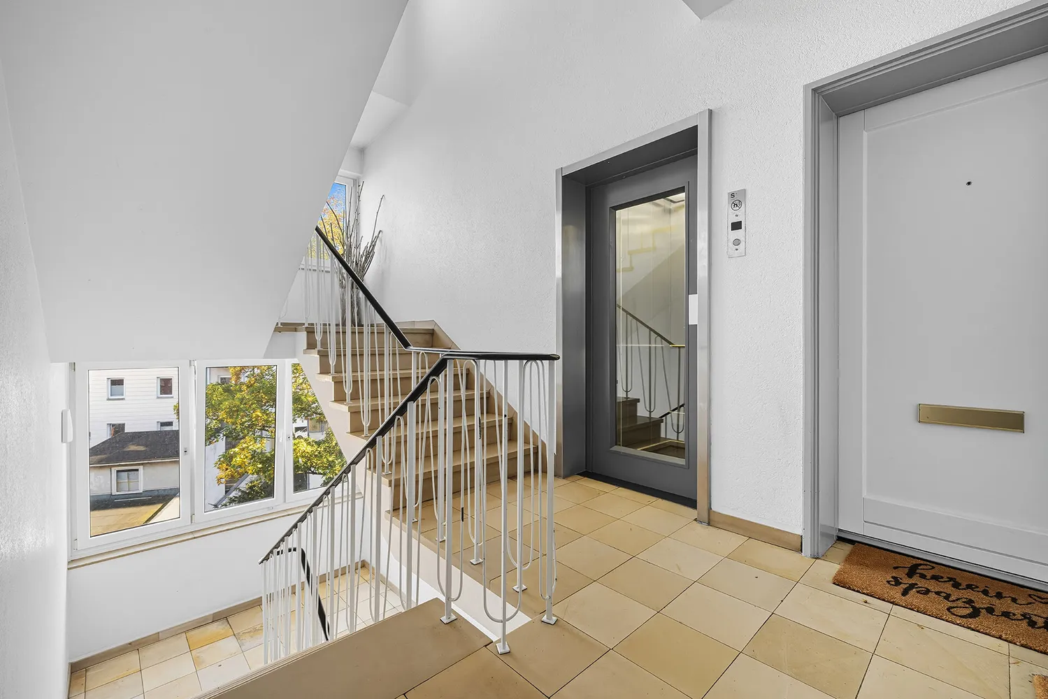 3 Zimmer Wohnung mit 94 m² in Hamburg – Bild 2