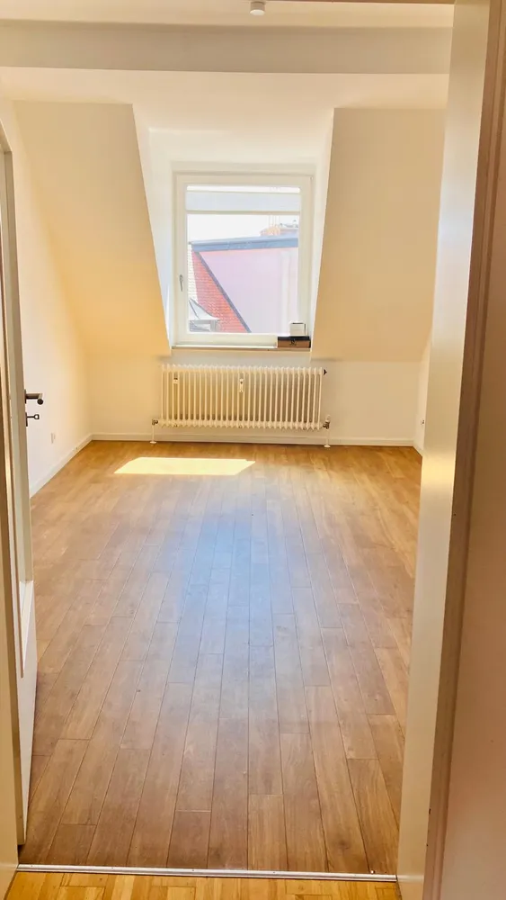 4 Zimmer Wohnung mit 161 m² in München – Bild 4