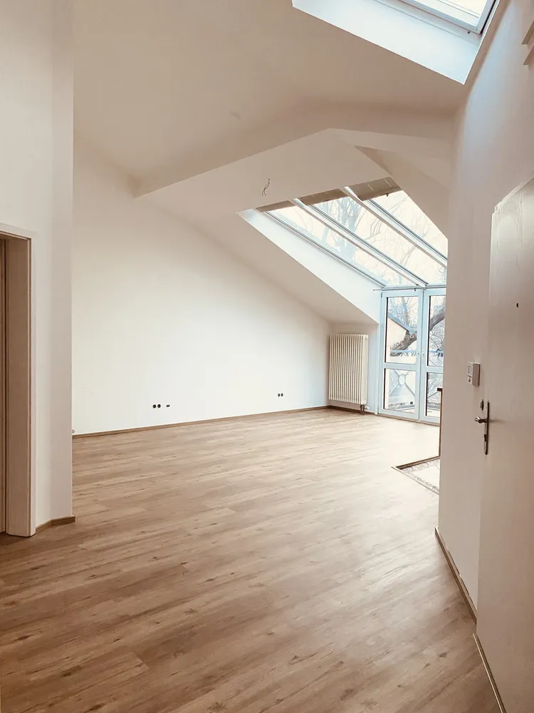 4 Zimmer Wohnung mit 93 m² in Frankfurt am Main – Bild 2