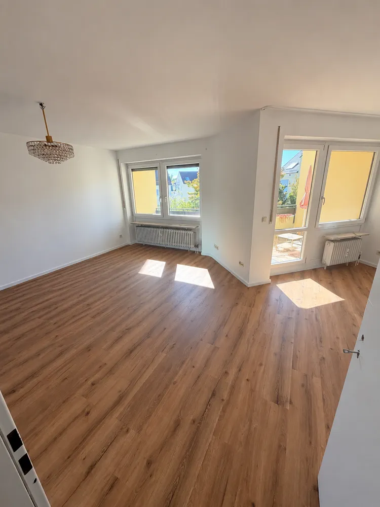 4 room apartment with 100 m² in Augsburg – Photo 1