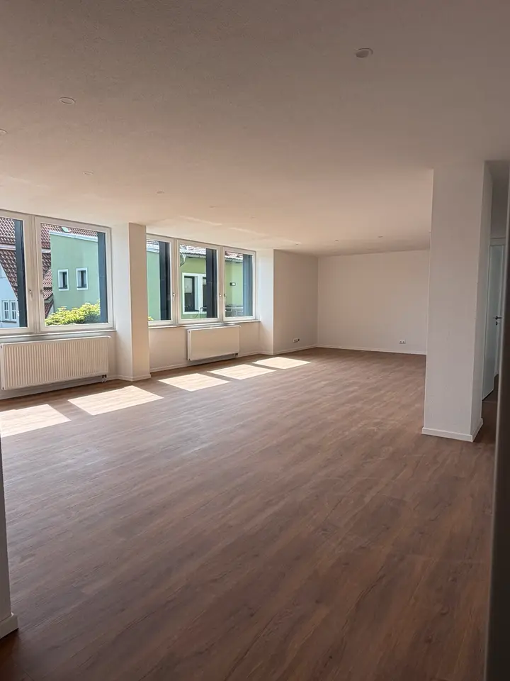 4 Zimmer Wohnung mit 127 m² in Eschwege – Bild 1