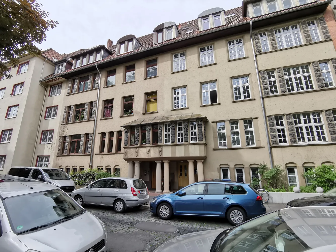 2 Zimmer Wohnung mit 69 m² in Hannover – Bild 1