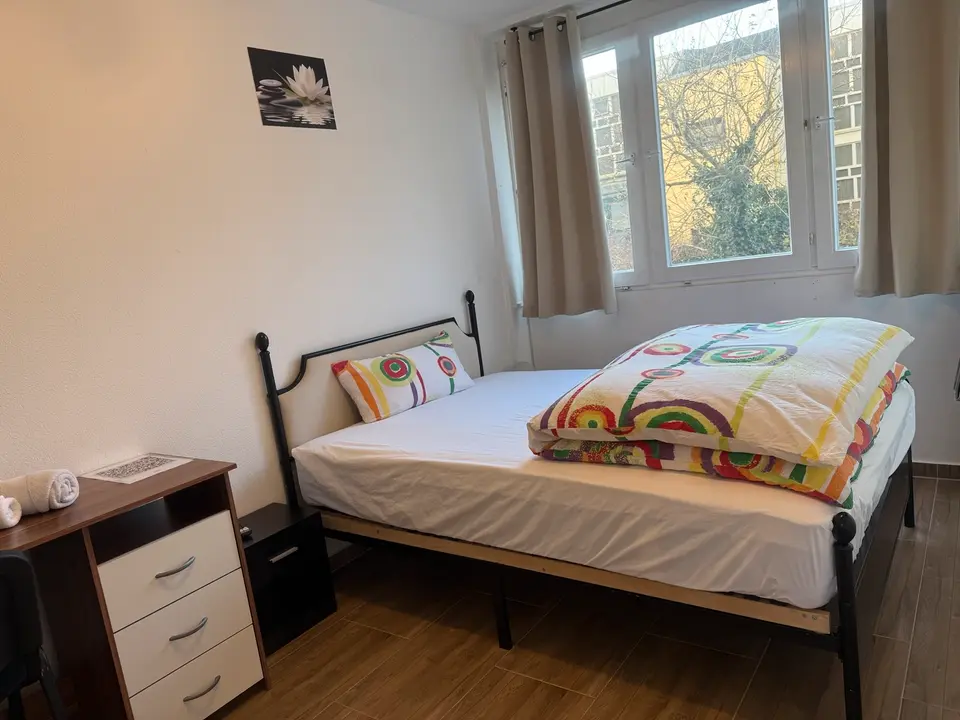 WG-Zimmer mit 73 m² in Krefeld – Bild 3