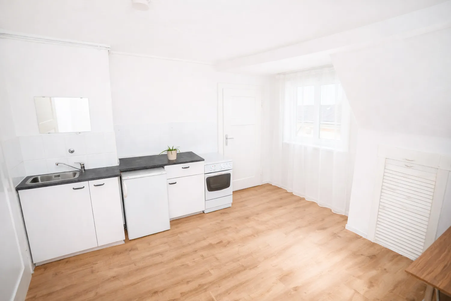 4 Zimmer Wohnung mit 45 m² in Hof – Bild 2