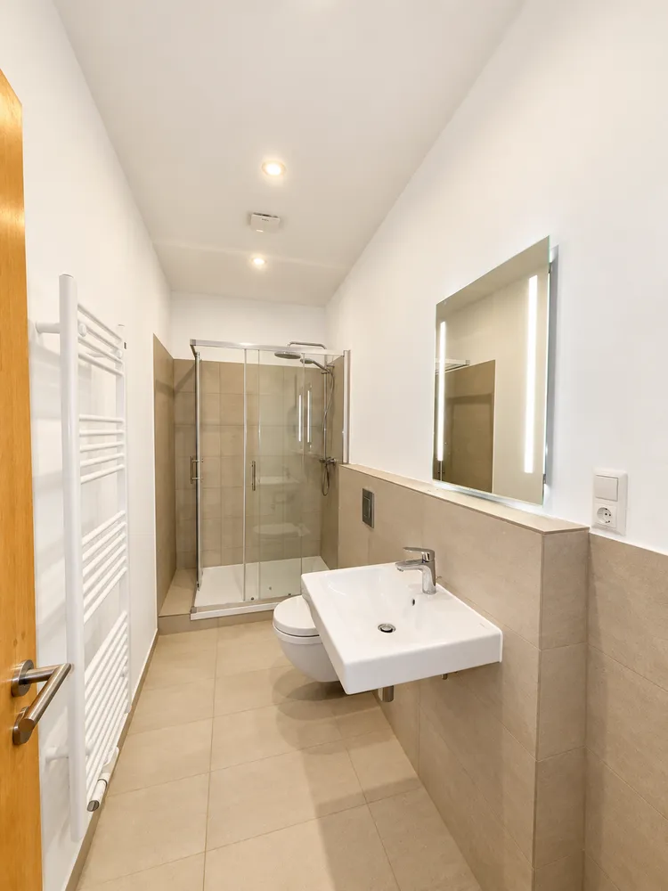 2 Zimmer Wohnung mit 55 m² in Berlin – Bild 11