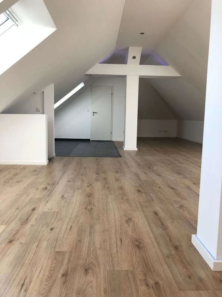 4 Zimmer Wohnung mit 95 m² in Augsburg – Bild 2