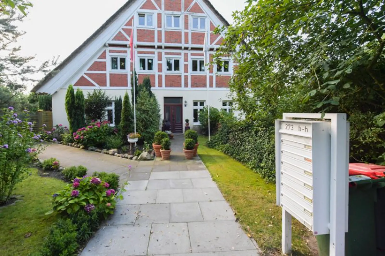 3 Zimmer Wohnung mit 112 m² in Hamburg – Bild 1