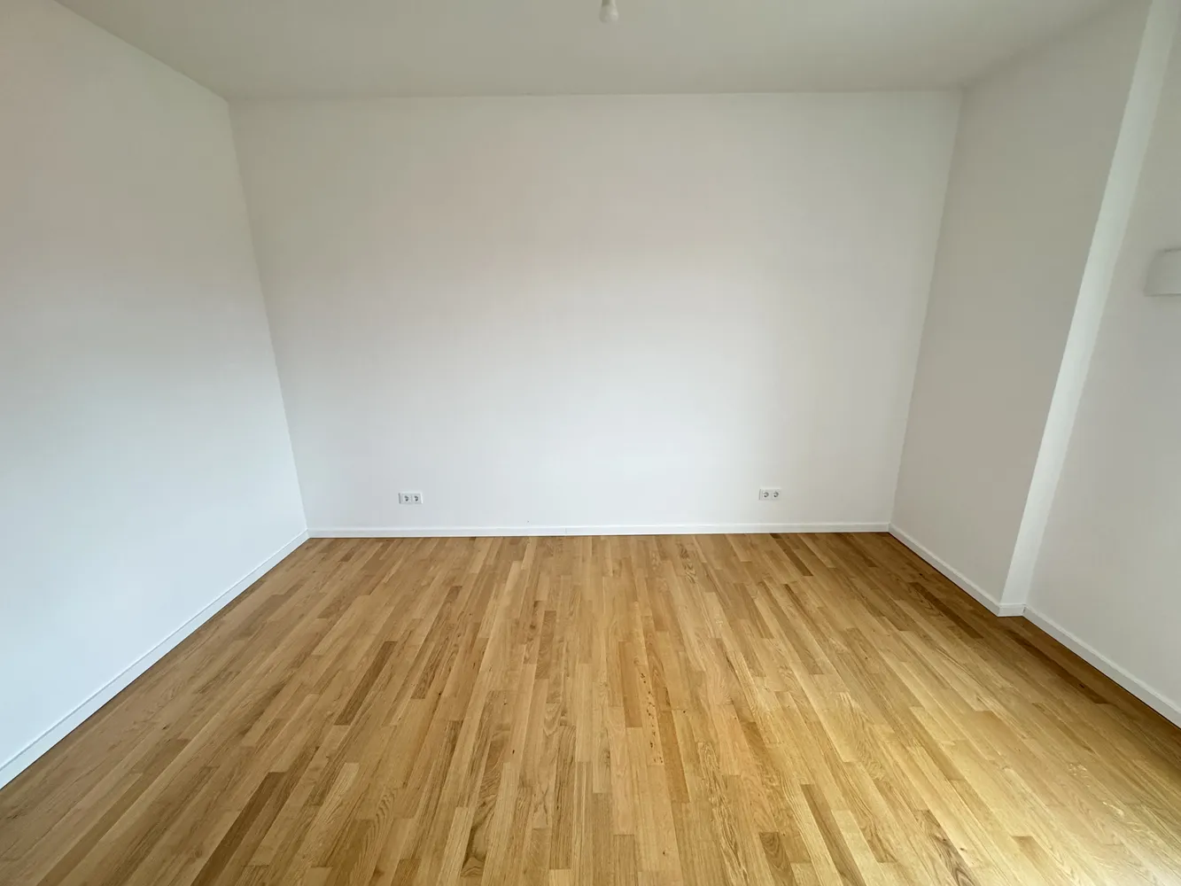2 Zimmer Wohnung mit 85 m² in Berlin – Bild 12