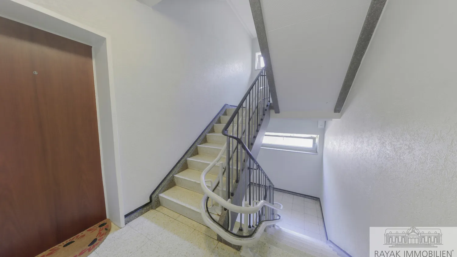 3 Zimmer Wohnung mit 69 m² in Düsseldorf – Bild 2