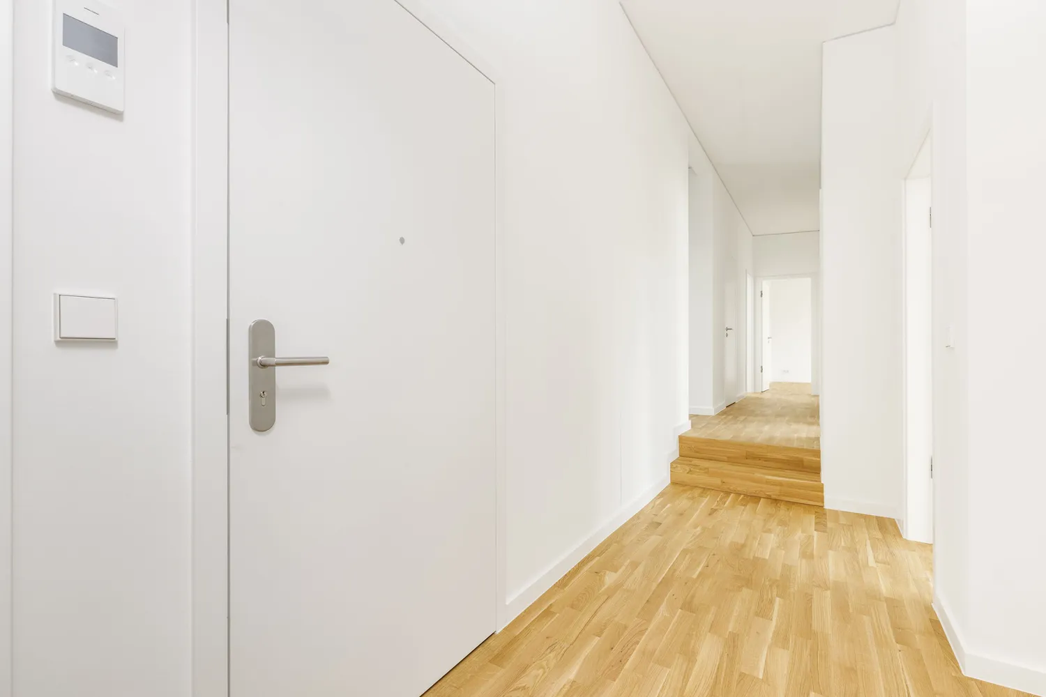 6 Zimmer Wohnung mit 196 m² in Berlin – Bild 3