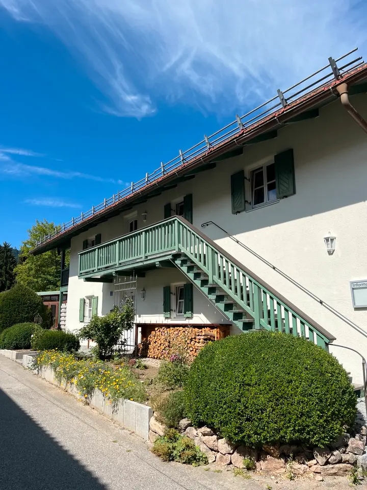 4 Zimmer Wohnung mit 105 m² in Traunstein – Bild 2